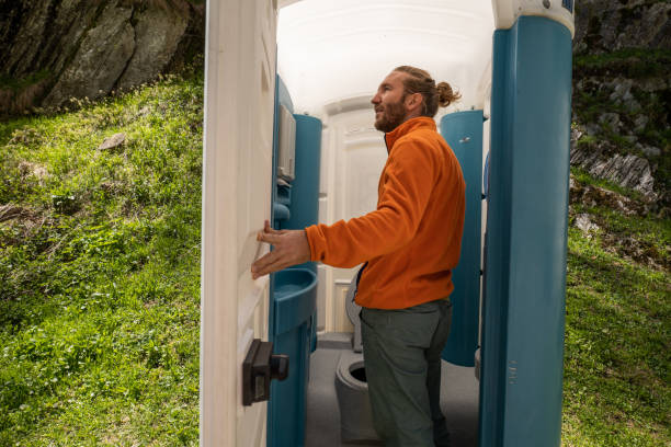 Best Wedding porta potty rental  in Ives Estates, FL